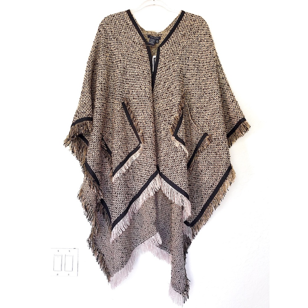 🆕 Max Edition Knit Poncho One Size